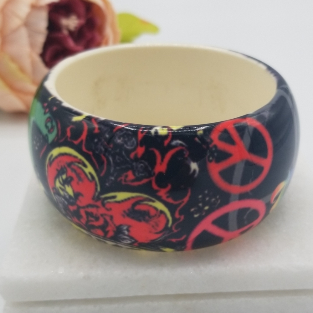 ✔Tattoo Print Peace Bangle